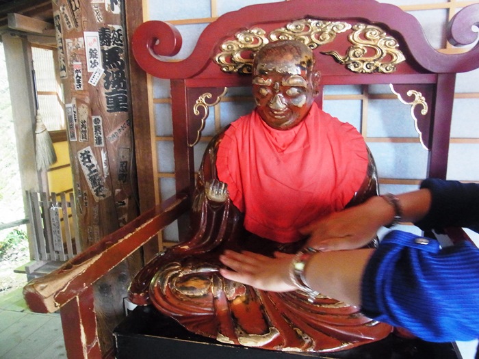 北向観音のおびんずるさん