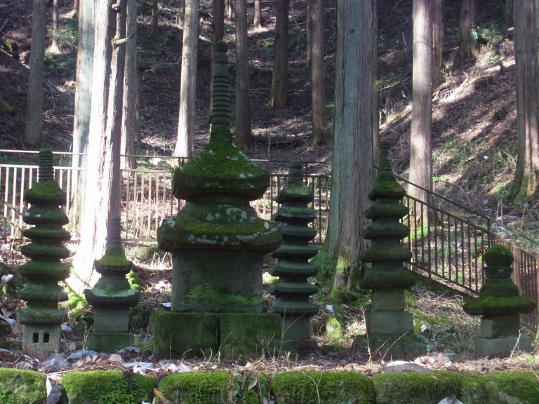 石造多宝塔の画像